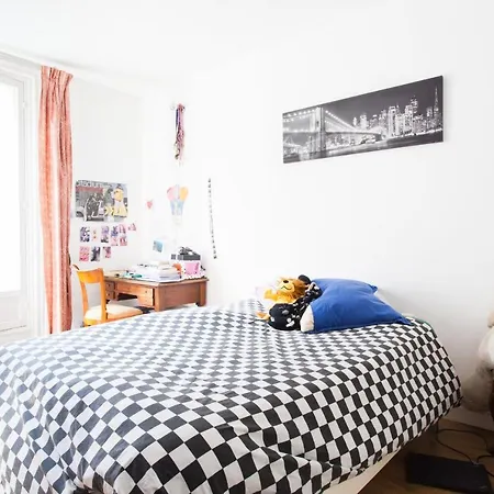 Spacious Apt At The Trocadero Apartmán